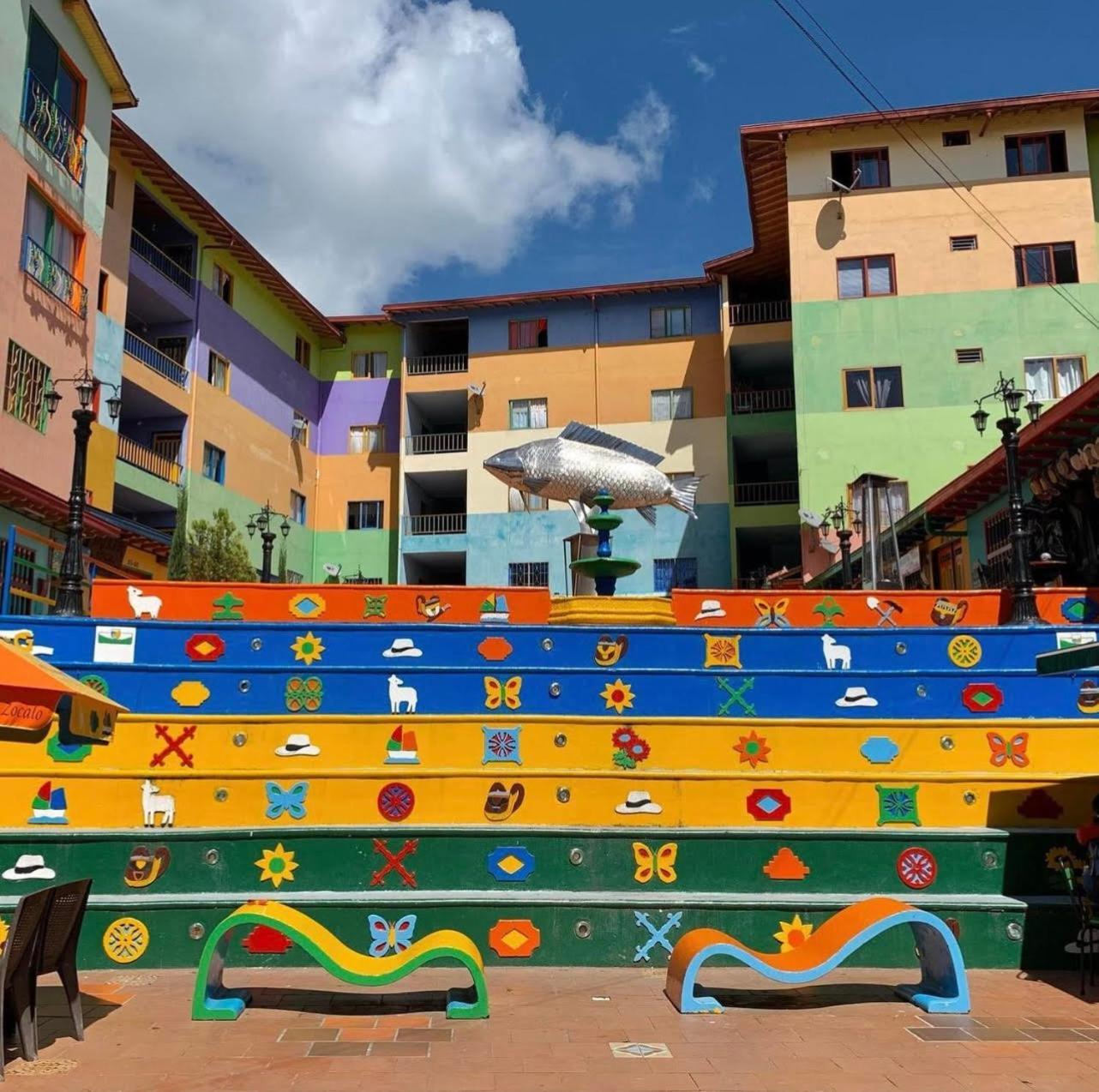 Apartamento Plazoleta De Colores Apartment Guatapé Екстериор снимка